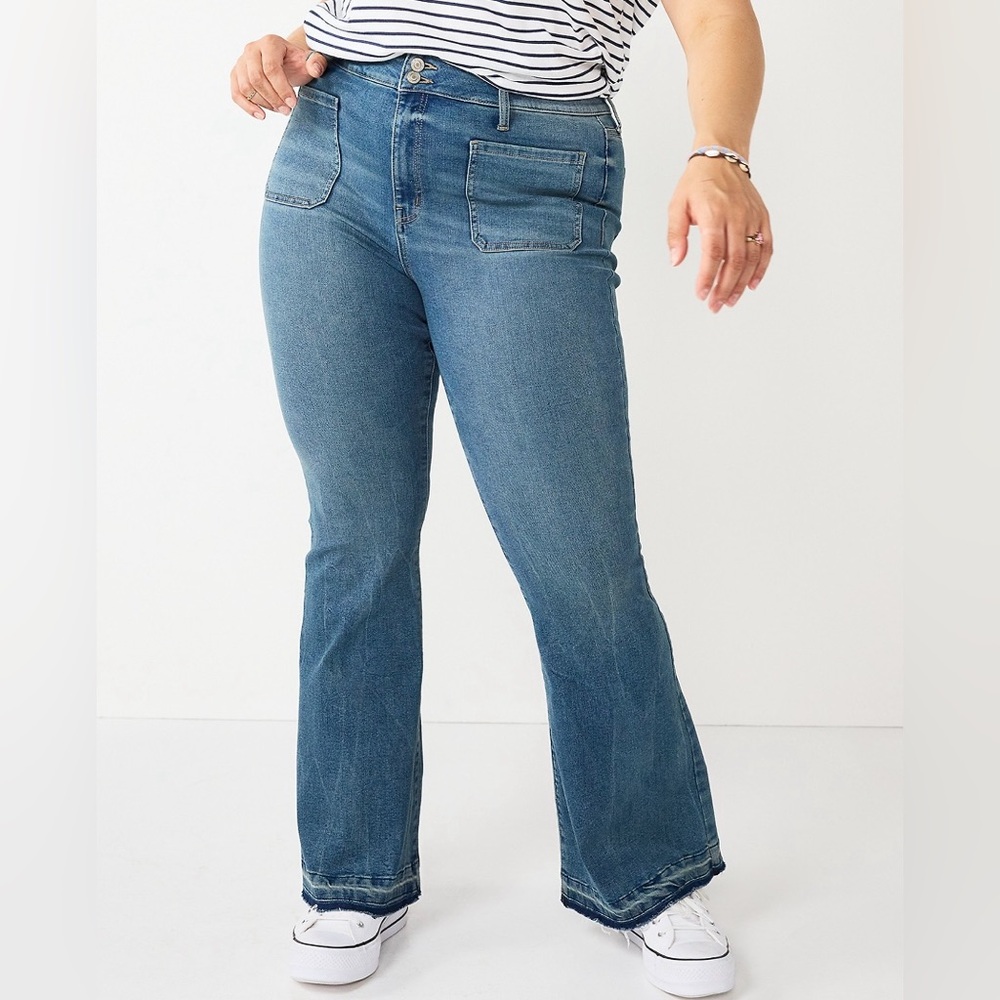 Juniors' Plus Size SO® High-Rise
Flare Jeans